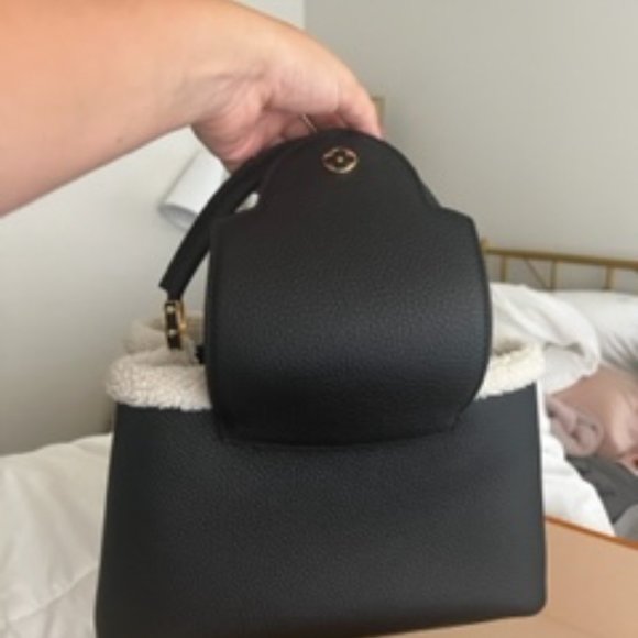 Capucines MM handbag - Louis Vuitton - Picture 5 of 11